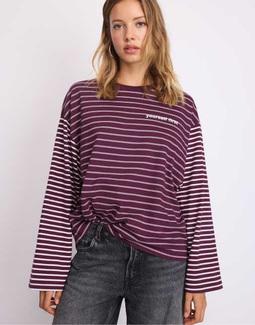 Stradivarius Long sleeve striped slogan t-shirt in dark purple, 5 of 7