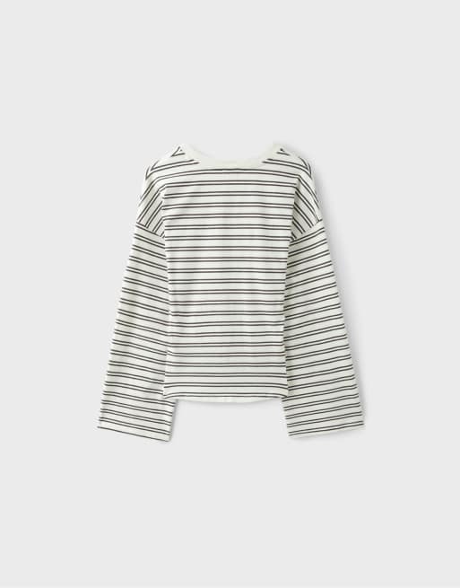 Stradivarius Long sleeve striped t-shirt with ruched waist in vanilla, 7 of 7