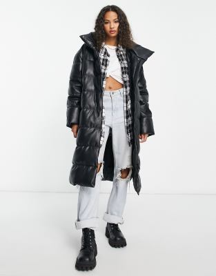 Stradivarius 2025 puffer coat