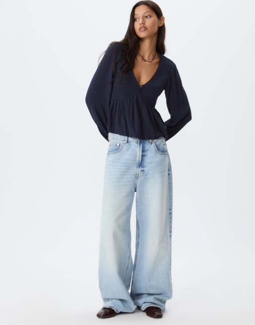 Stradivarius - Losvallende blouse met lange mouwen in marineblauw, 4 van 4