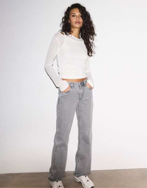 Stradivarius Low straight leg trousers in light grey denim wash