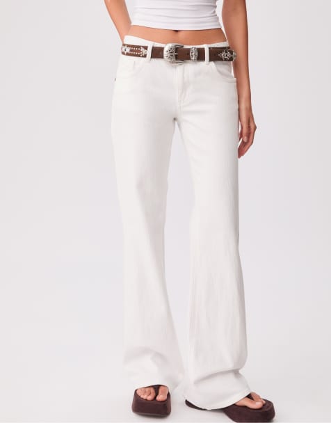 Stradivarius Low-waist flare jeans in ecru - view 1