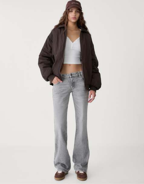 Stradivarius low waist flare jeans in washed black - view 1