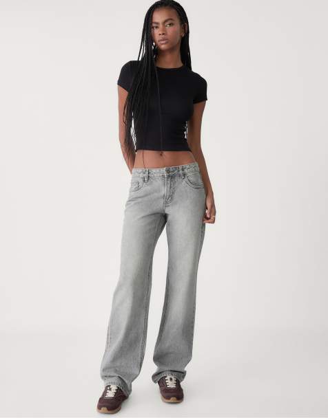 Stradivarius Low-waist straight fit jeans in washed black