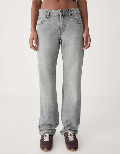 Stradivarius Low-waist straight fit jeans in washed black, 2 of 4