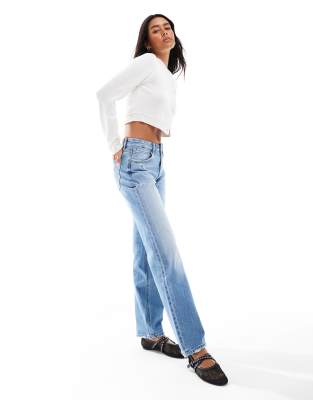 low waist straight leg jeans in light wash blue