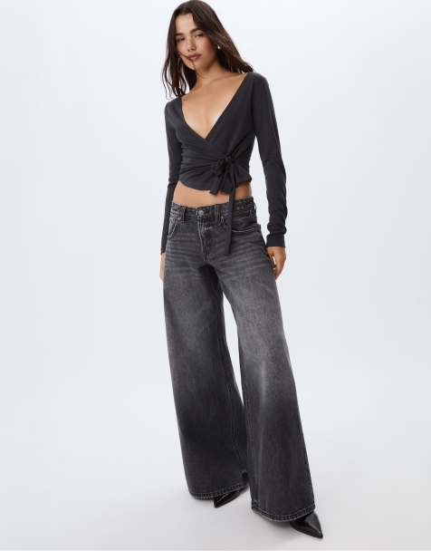 Stradivarius Low-waist wide-leg jeans with stars in black denim washed effect - view 1