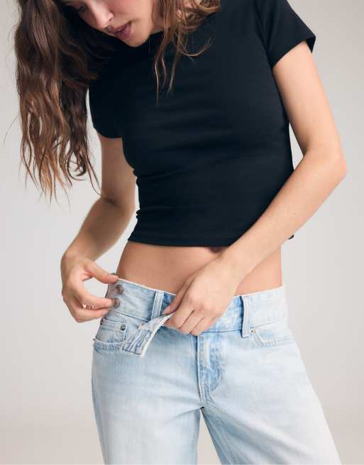 Stradivarius - Lyse afblegede jeans med lav talje og lige ben samt linning i bredt bæltedesign, 4 af 7