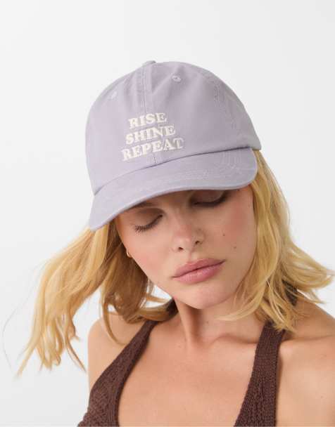 Stradivarius - Lyslilla kasket med broderet slogan - view 1