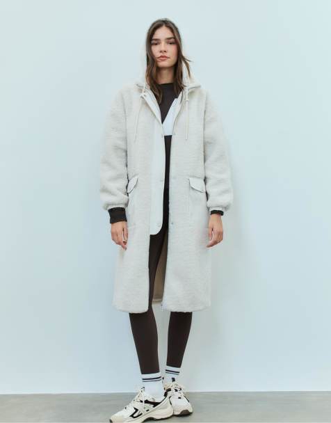 Stradivarius - Manteau long doublé en imitation peau de mouton - Vanille - view 1