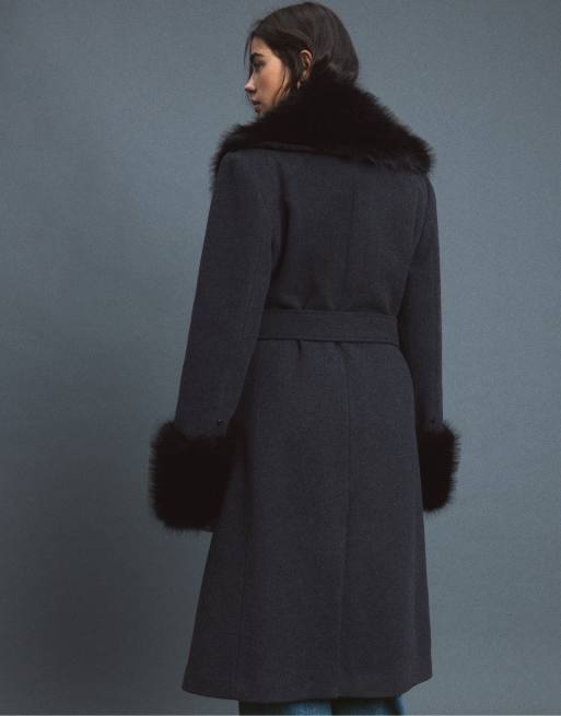 Stradivarius manteau mi-long avec col en faux-fur gris foncé, 3 de 7