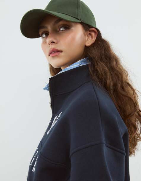 Stradivarius – Marinblå, broderad sweatshirt med dragkedja - view 1