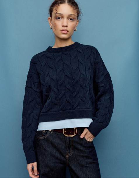 Stradivarius – Marinblå, stickad tröja med kontrasterande detaljer - view 1