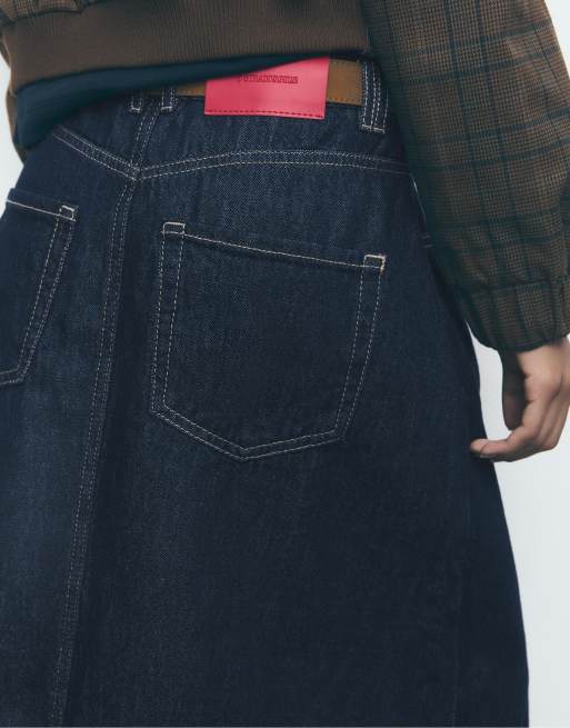 Stradivarius – Maxi-Jeansrock in blauer Rinse-Waschung mit Gürtel, 2 von 4