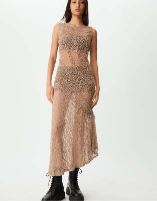 Stradivarius - Maxikleid aus brauner Spitze mit asymmetrischem Schnitt-Brown
