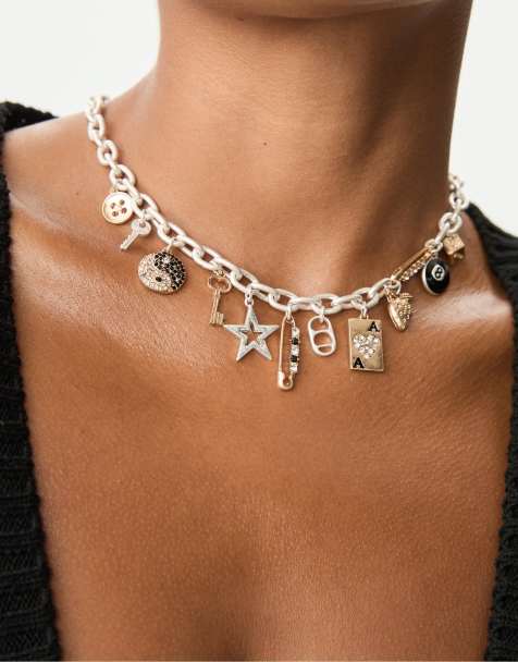 Stradivarius - Meerlaagse ketting met bedeltjes in grijs - view 1