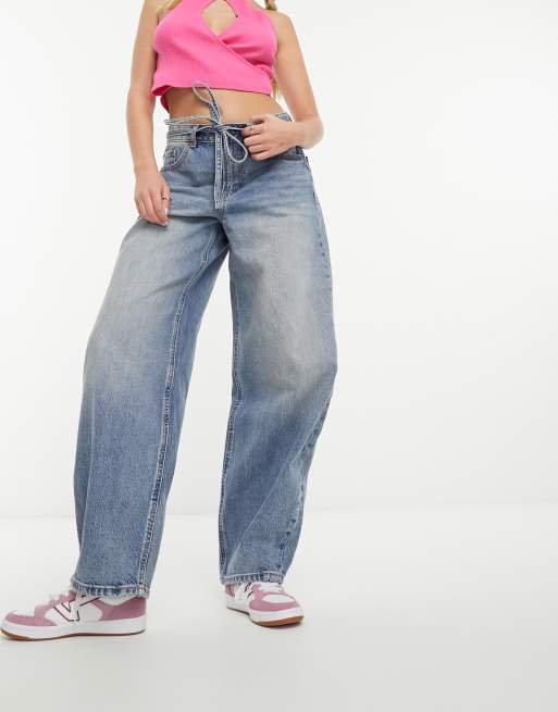 Stradivarius – Mellanblå jeans med ballongben 