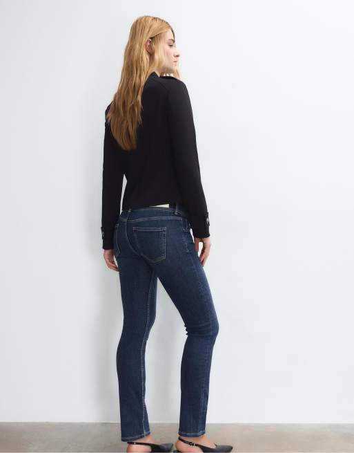 Stradivarius – Mellanblå, tvättade, smala jeans med låg midja, 3 av 4