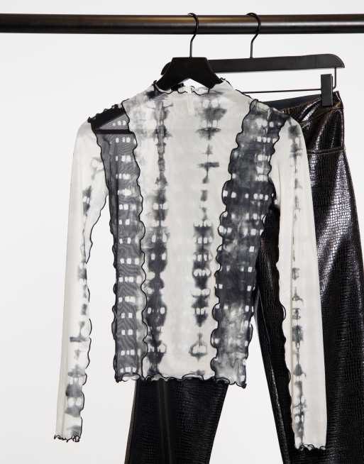 Stradivarius - Mesh top met gekrulde zoom in zwarte tie-dye