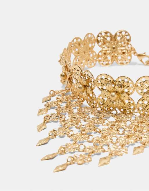 Stradivarius Metallic floral cascade choker in gold, 4 of 4