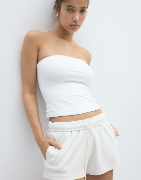 Stradivarius - Micro short met omgeslagen taille in ecru - view 1