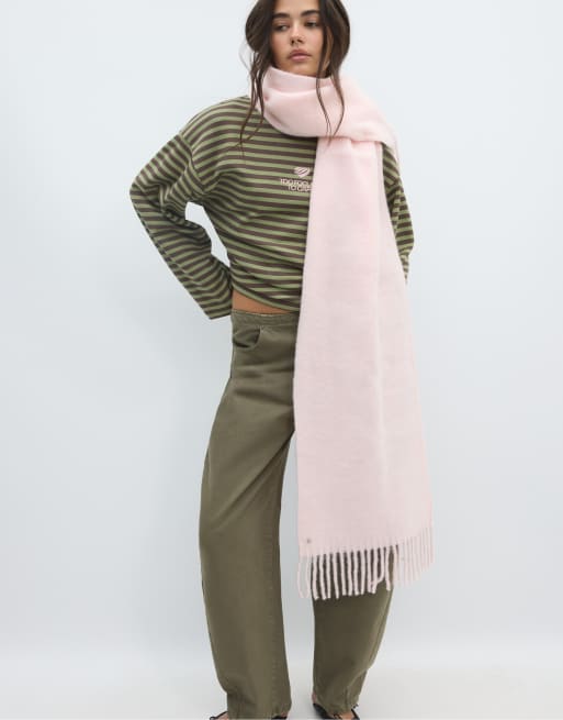 Stradivarius Mid-weight basic scarf in pastel pink, 2 of 4