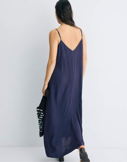 Stradivarius - Midi jurk met textuur en bandjes in donkerblauw, 3 van 4