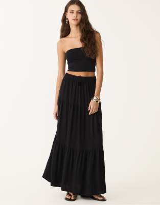 Stradivarius - Midirock im Boho-Design in Schwarz