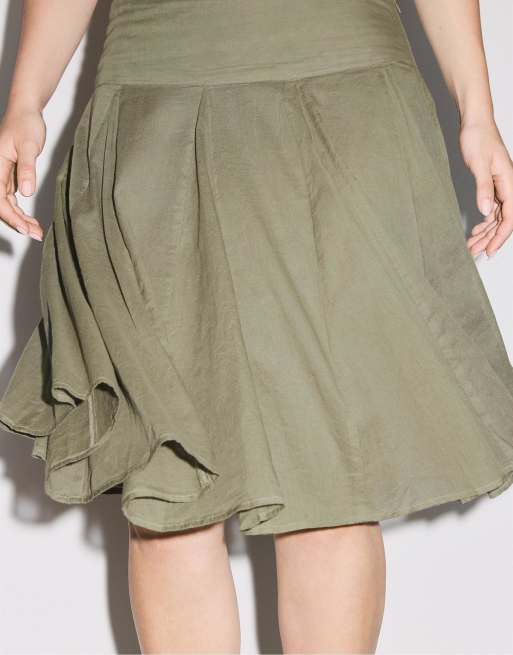 Stradivarius – Midirock in Khaki mit Kellerfalten, 3 von 4