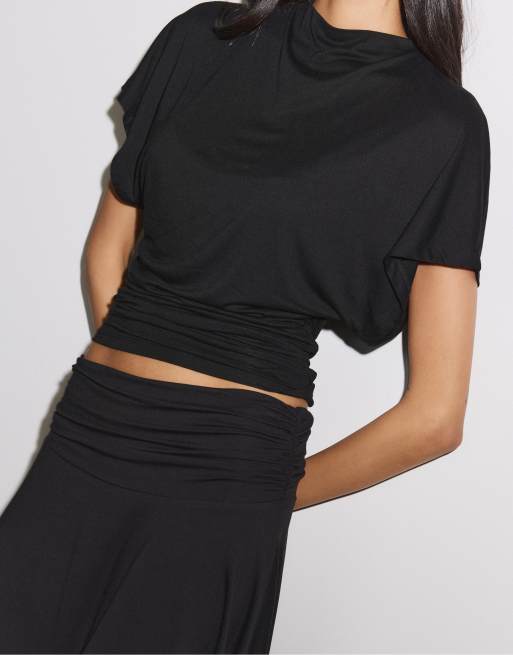 Stradivarius Midirock mit spitzem Bund in Schwarz, 4 von 5