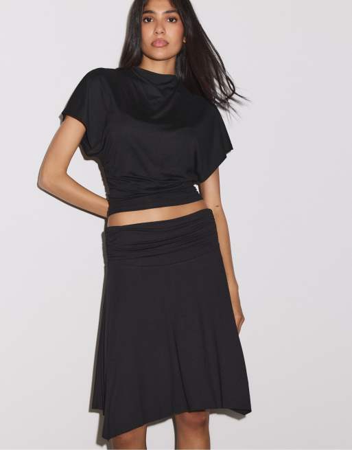 Stradivarius Midirock mit spitzem Bund in Schwarz, 5 von 5