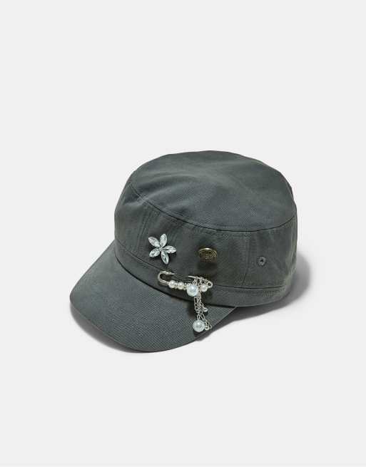 Stradivarius Military-Cap mit Perlen in Grau, 4 von 4