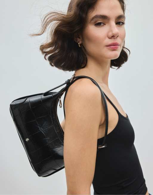 Stradivarius mini borsa a spalla effetto coccodrillo nera, 2 di 4