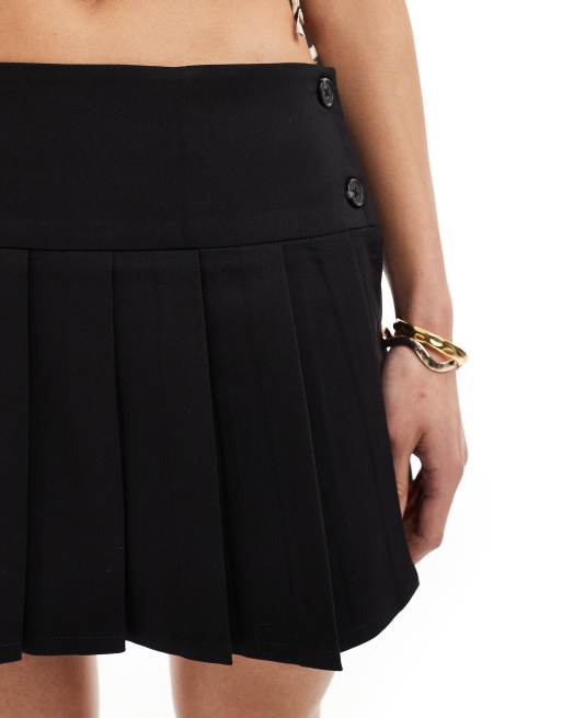 Stradivarius – Mini-Skort in Schwarz mit Falten, 2 von 5