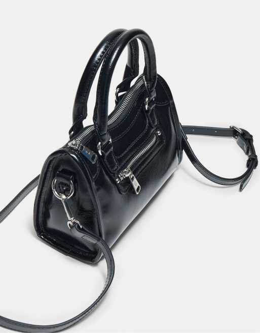 Stradivarius – Mini-Umhängetasche in Schwarz mit Taschendetail, 3 von 4