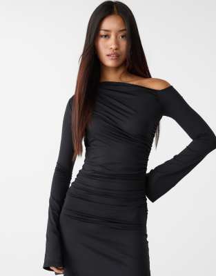 Stradivarius - Minikleid in Schwarz mit asymmetrischem Saum