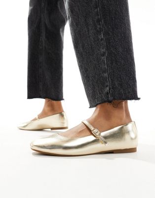 minimal ballet shoe 