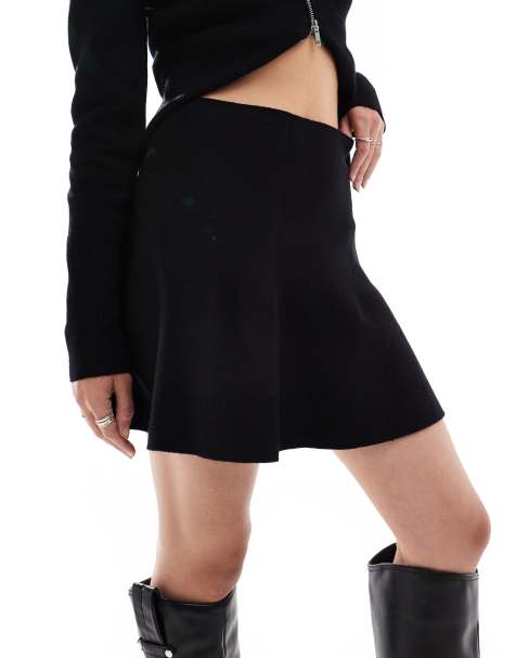 Stradivarius – Minirock aus Strick in Schwarz, Kombiteil - view 1