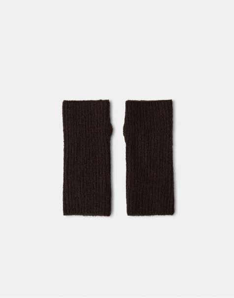 Stradivarius Mittens in brown - view 1