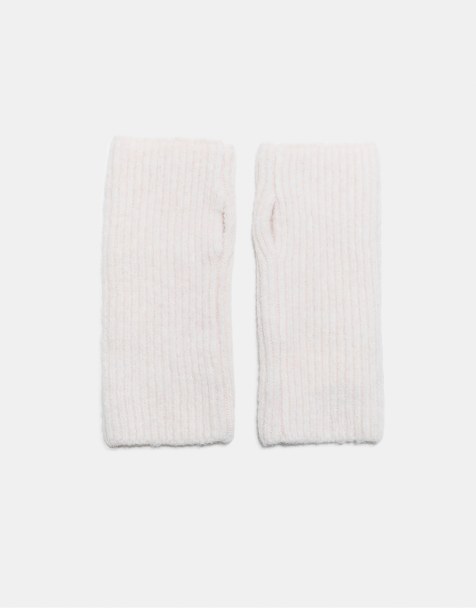 Stradivarius Mittens in ecru - view 1