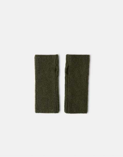 Stradivarius Mittens in khaki - view 1