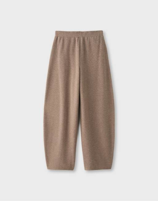 Stradivarius mjuka barrel-joggingbyxor i brunt, 7 av 7