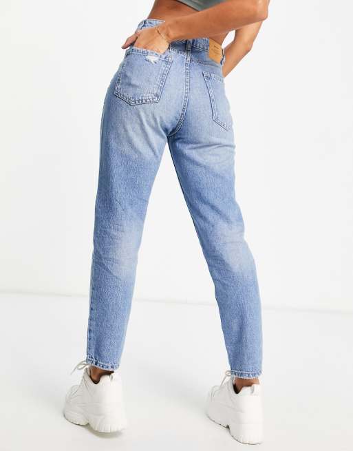 Stradivarius mom fit vintage jeans in medium blue