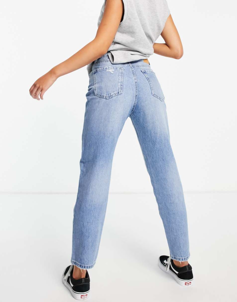 Stradivarius mom fit vintage jean in washed blue 1