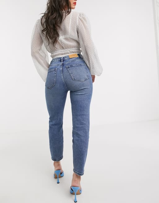 Stradivarius mom jean with stretch in mid wash