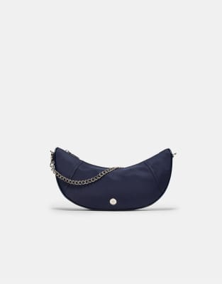 Stradivarius - Mondförmige Umhängetasche aus Nylon in Marineblau