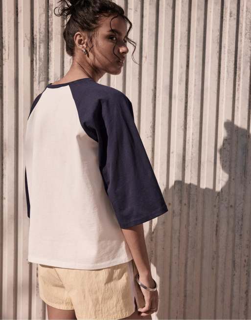 Stradivarius – Mörkblå t-shirt med raglanärmar, 3 av 4