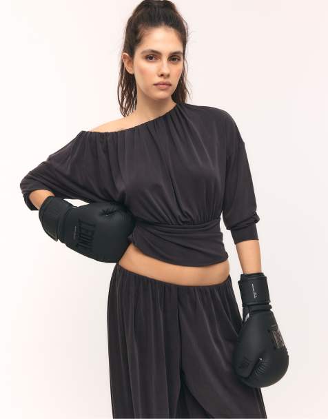 Stradivarius – Mörkgrå, mjuk, asymmetrisk t-shirt - view 1