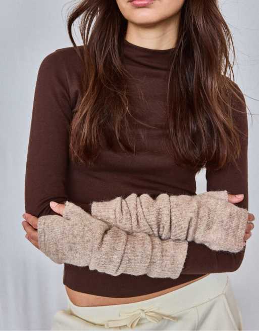 Stradivarius moufles en beige moyen, 3 de 4