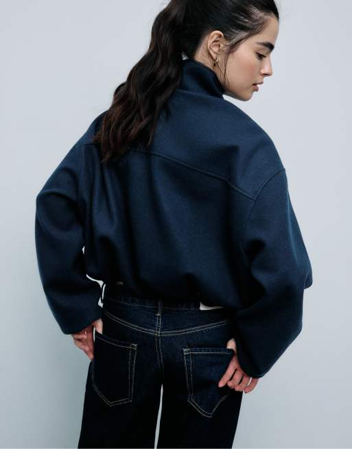 Stradivarius - Mørkeblå bomber-jakke med lommer og blød finish, 2 af 4